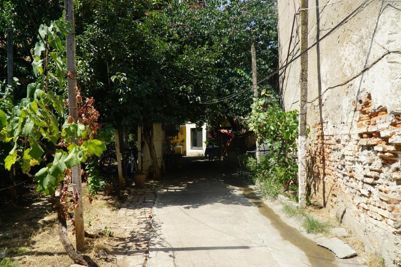 Albaniantrip Rooms And Apartments ติรานา ภายนอก รูปภาพ