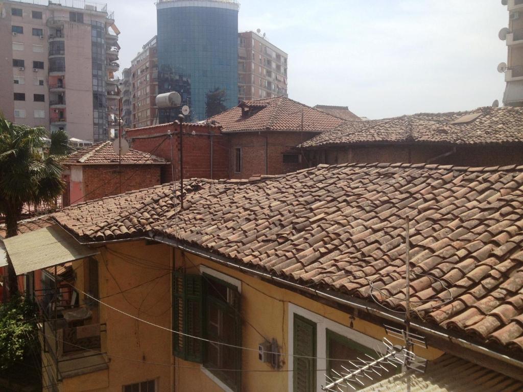 Albaniantrip Rooms And Apartments ติรานา ภายนอก รูปภาพ